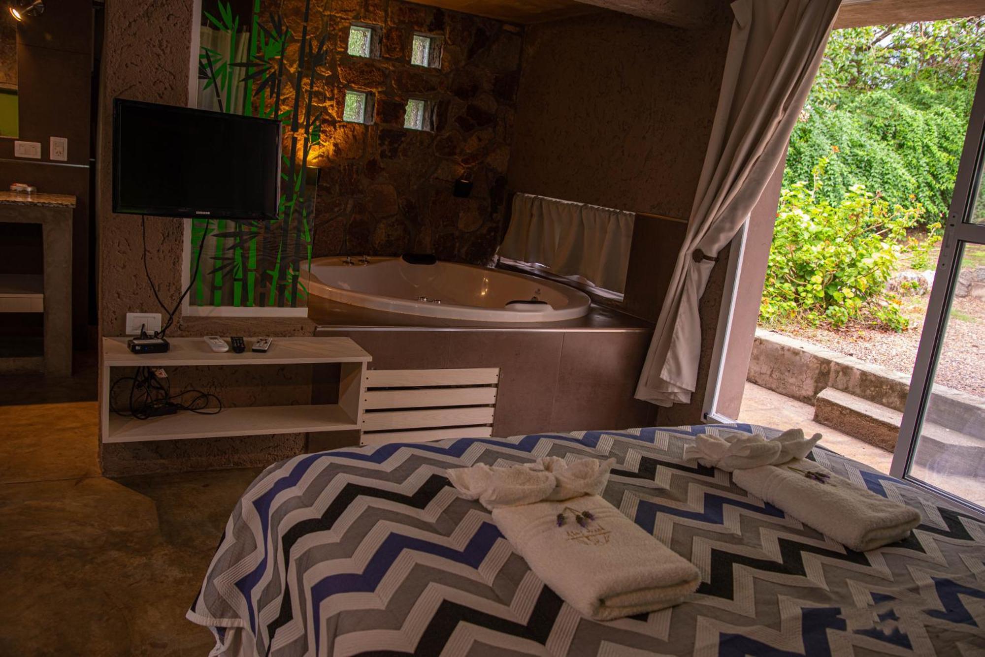 Pueblo Santo, Cabanas & Suites Сан-Хав'єр Екстер'єр фото